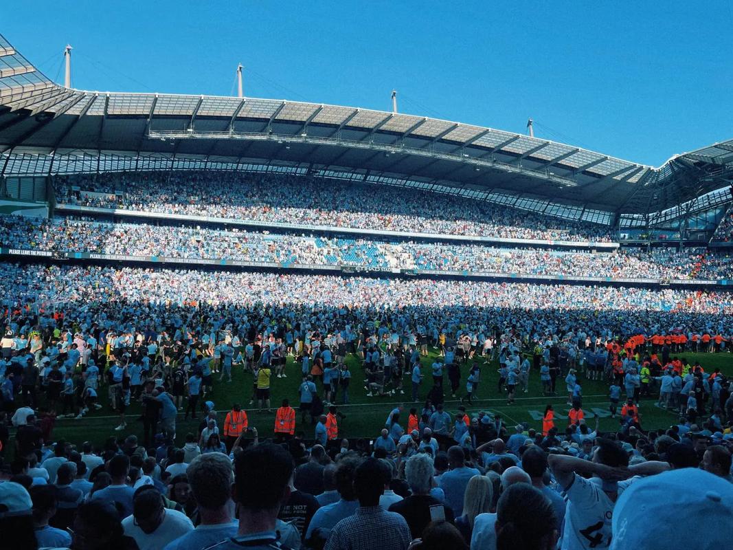 罗马诺：米兰之前就关注过帕尼切利，但白学堡1月不会卖（罗马诺：米兰早已考察帕尼切利，但白学堡一月无意出售）