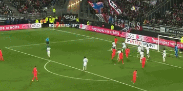 德甲战报：最后时刻连进2球，海登海姆2-1逆转绝杀柏林联合（德甲速讯：海登海姆补时连入两球，2-1逆转绝杀柏林联合）