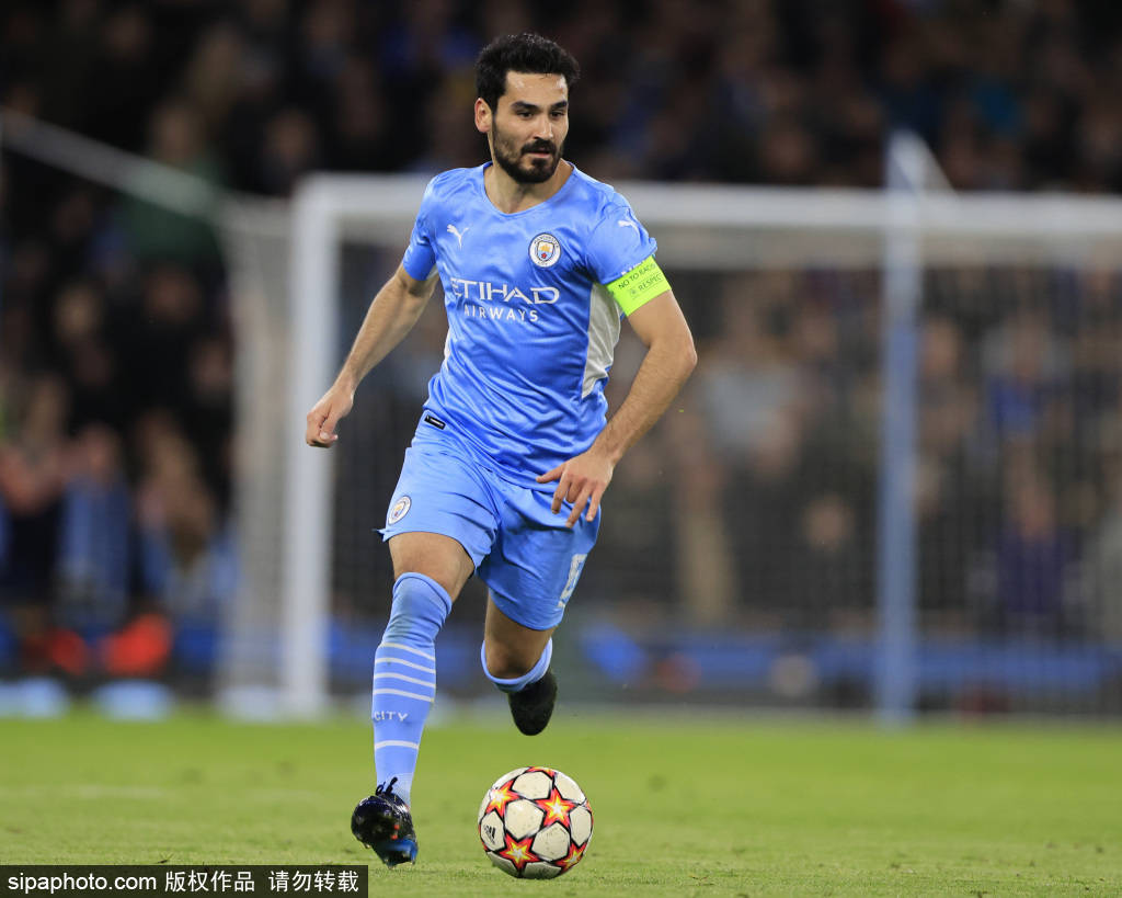 塔雷：拥有魔笛这样的导师是亚沙里的优势，我们对他充满信心（塔雷：有魔笛指点是亚沙里的一大优势，我们对他信心十足）