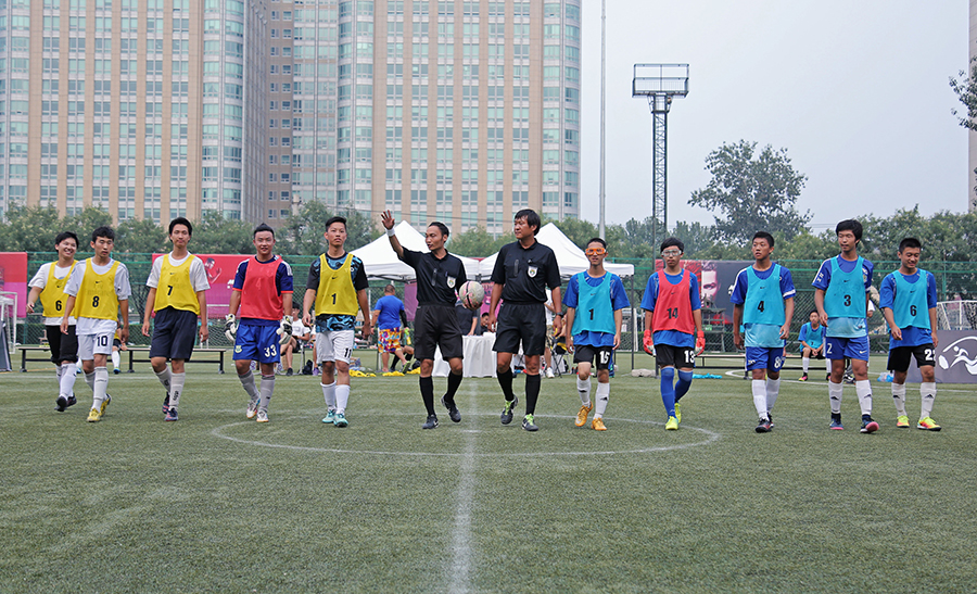 拉姆：中场还是右后卫？基米希已证明自己可以都踢得很好（拉姆发问：中场还是右后卫？基米希已证明两位置皆出色）