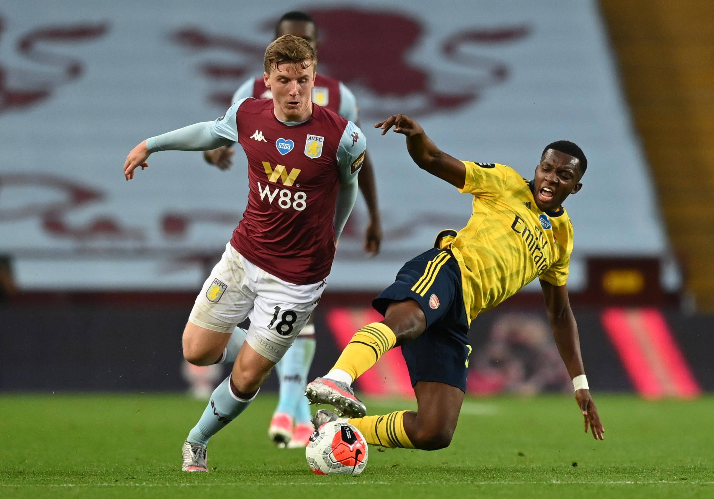 纳帅：尊重马扎加入阿尔及利亚，但选择国家队应出于自豪感（纳帅：理解马扎加盟阿尔及利亚，但代表国家队应源自荣誉感）