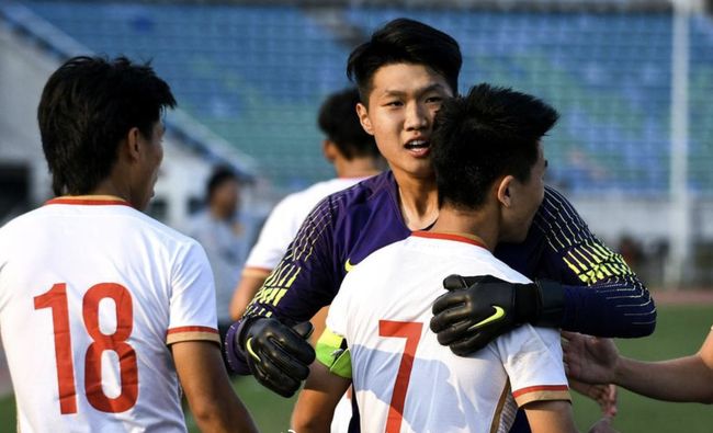 2025中超犯规榜：费利佩60次第一，马莱莱、内内58次并列第二（2025赛季中超犯规榜：费利佩以60次领跑，马莱莱与内内各58次并列第二）