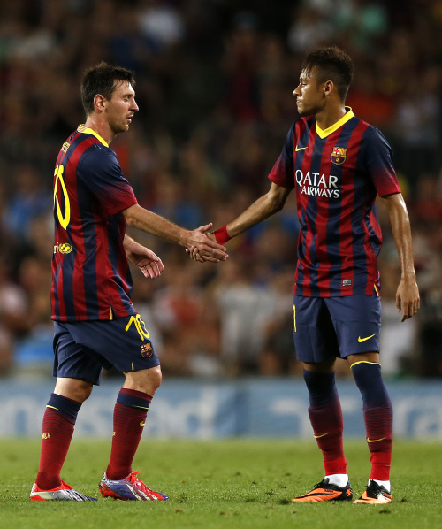 米体：卡利亚里门将卡普里莱受到了多家豪门俱乐部青睐（米体：卡利亚里门将卡普里莱获多家豪门垂青）