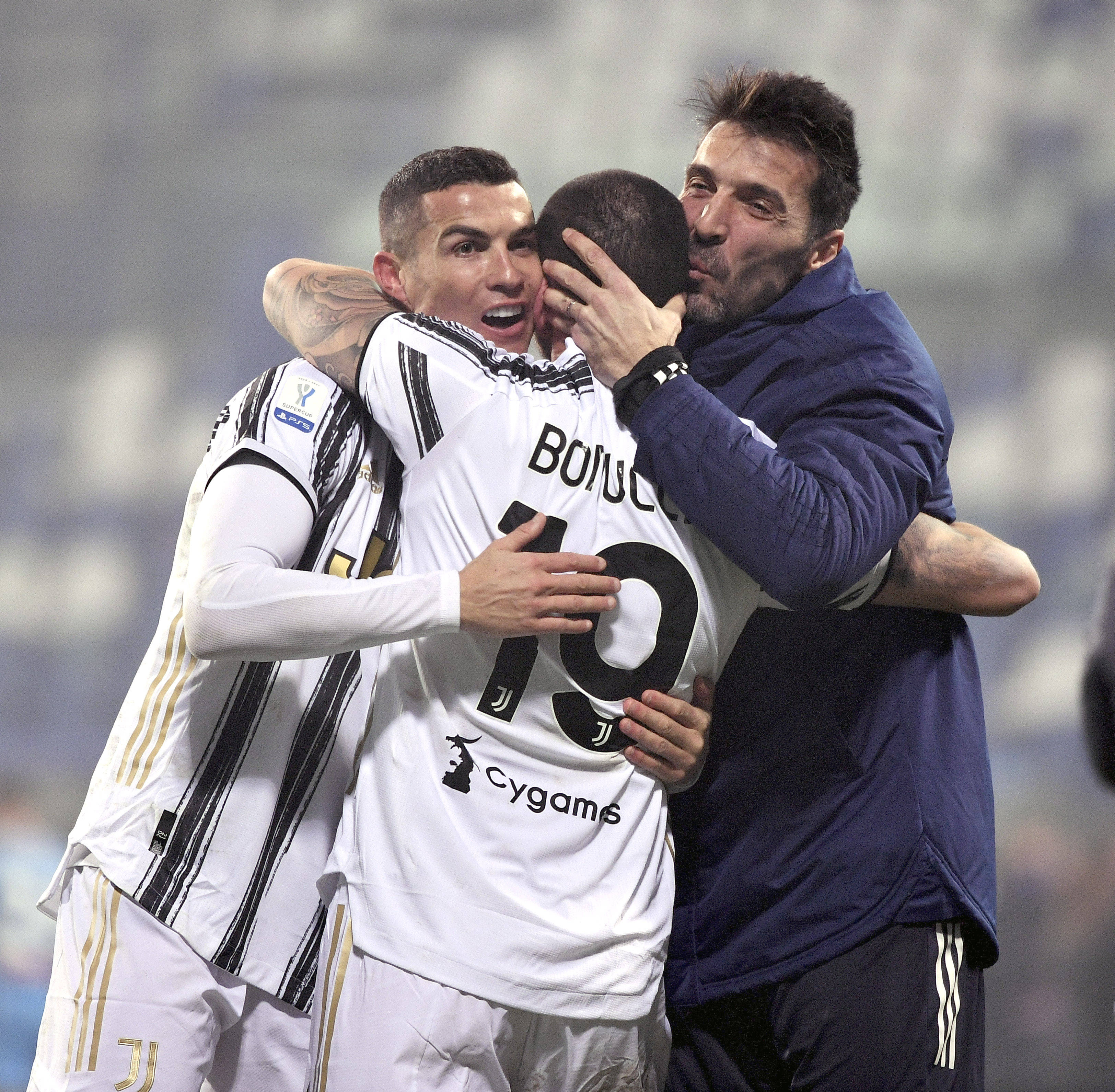 米体：莫伊塞-基恩正在与前意大利环球小姐约会（米体称：莫伊塞·基恩正与前意大利环球小姐交往）