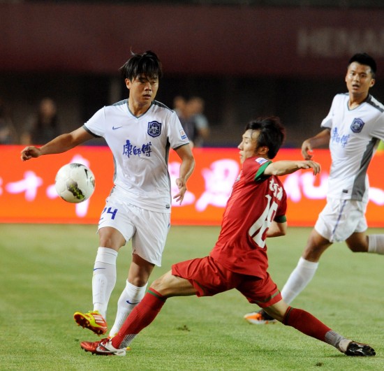 热刺官方：球员将在今天身穿中国香港特别印号球衣出战（热刺官宣：今日球员将穿着中国香港特别版印号球衣出战）