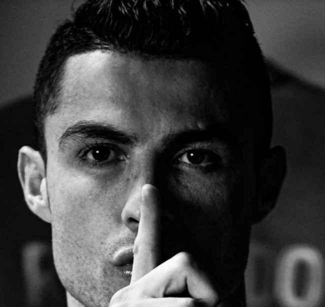 怒了！江苏发球稀烂快攻全无，0-3脆败天津，球迷：不如拼小将（江苏发球失准快攻乏力，0-3不敌天津，球迷建议大胆启用小将）