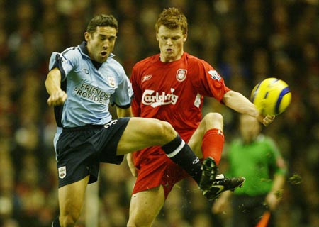 北青：邵佳一已成国足新帅主要候选人之一（据北青报道，邵佳一跻身国足新帅主要人选之列）