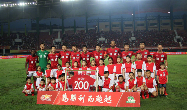 大卫-路易斯：尤文的水平远在我们之上；客战切尔西非常艰难（大卫-路易斯：尤文实力远胜我们，客场对阵切尔西极其困难）