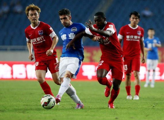 德天空：桑乔正是多特所需要的球员类型，但他没那么勤奋守纪（德天空：桑乔与多特高度契合，但在勤奋与纪律方面有所欠缺）