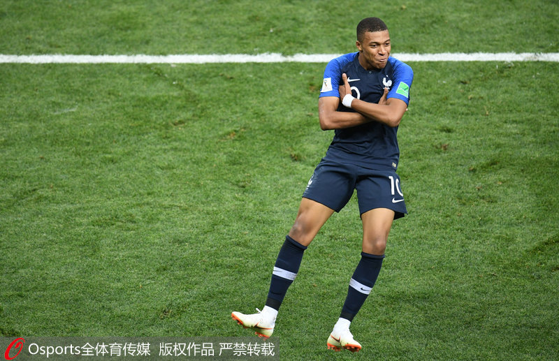 神锋，帕罗特11月2场世预赛打入5球帮助爱尔兰挺进附加赛（神锋帕罗特11月两场世预赛轰下5球，助爱尔兰闯入附加赛）