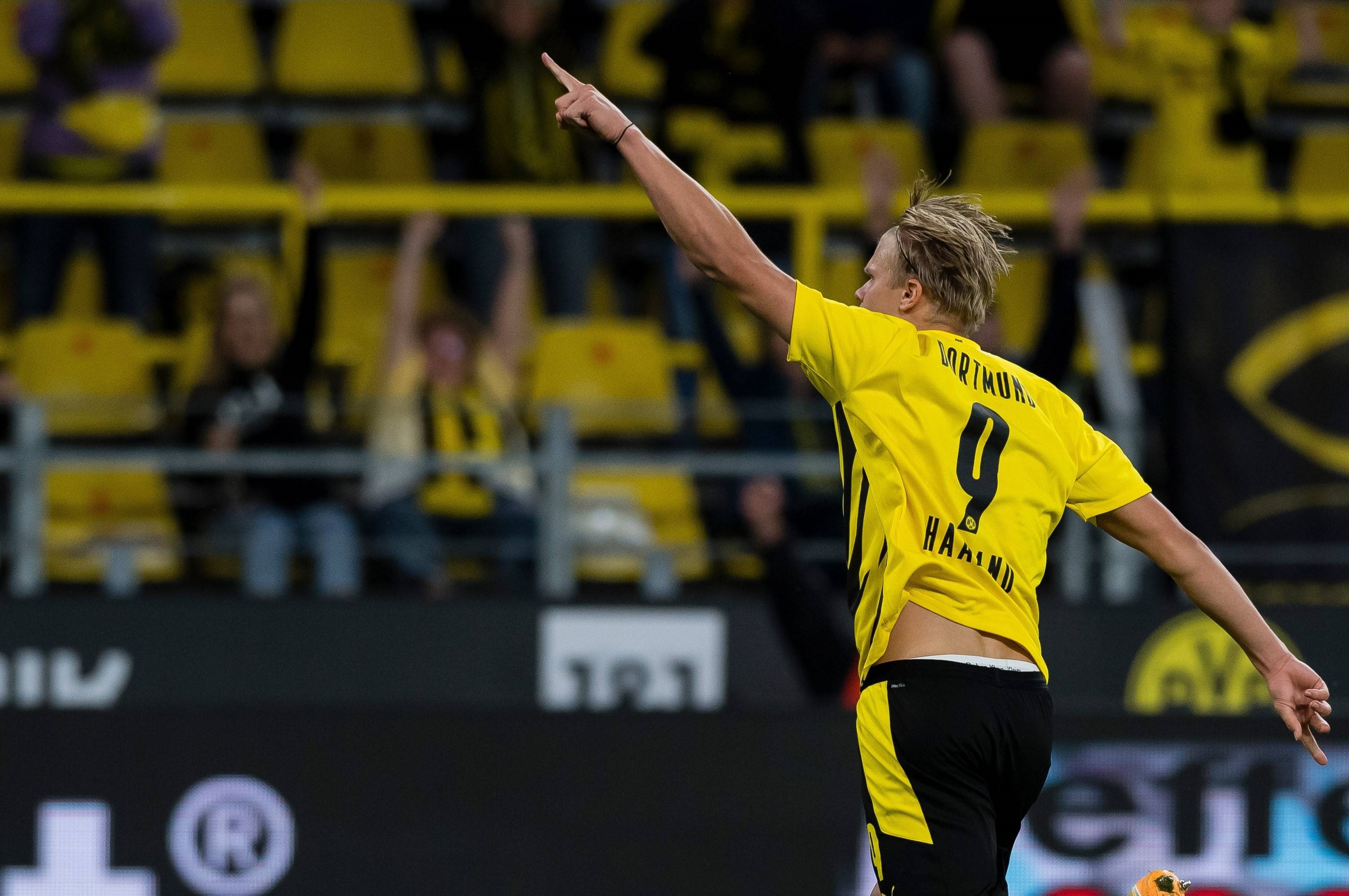 世体：巴萨已提前告知西足协，亚马尔在报到前将接受检查（世体：巴萨已提前通知西班牙足协，亚马尔报到前将先接受检查）