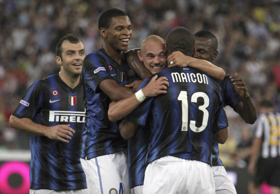 红牛集团CEO：克洛普现在无意重返教练席，他热爱现在的工作（红牛集团CEO称克洛普暂不考虑回归执教，正享受目前的工作）