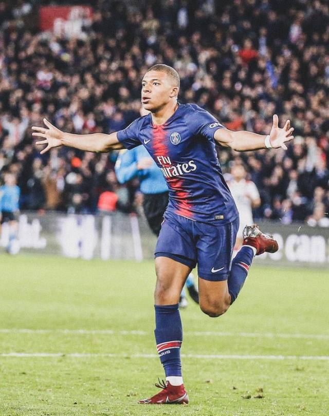 掘金主帅：将根据戈登的腿筋拉伤程度来确定具体的伤停时间（掘金主帅：戈登因腿筋拉伤的缺阵时长将视伤情而定）