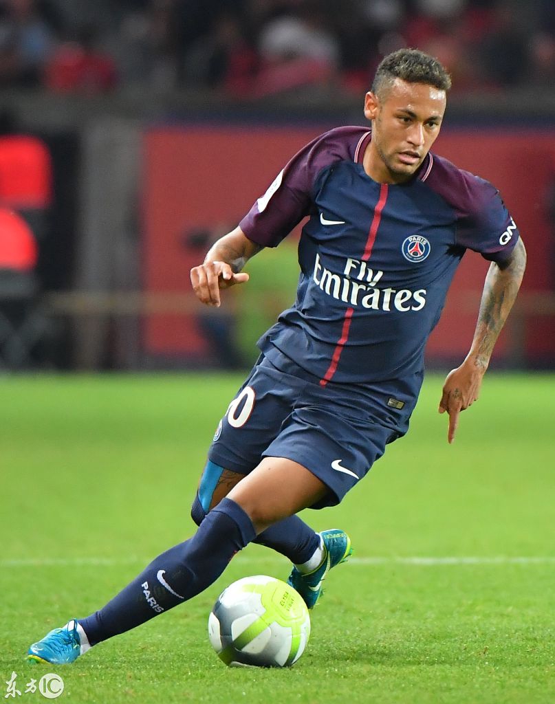 西班牙前国脚：尽管皇马成绩不错，但我看到的是阿隆索的退步（西班牙前国脚：皇马表现不俗，阿隆索却在走下坡路）