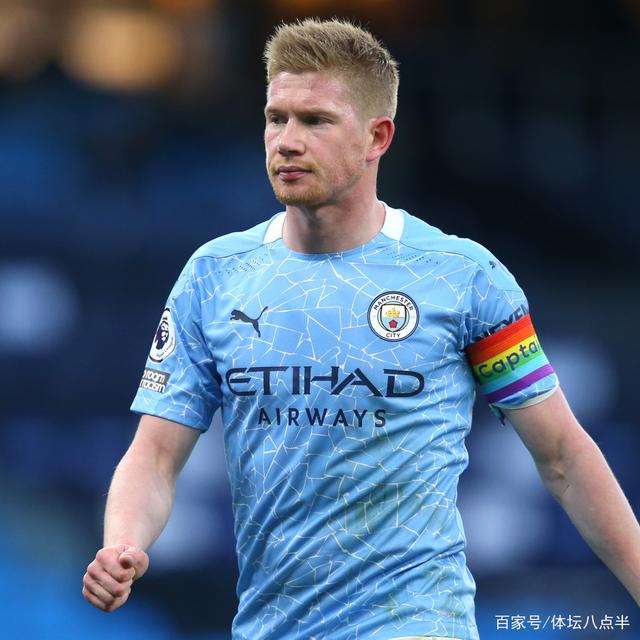 楚阿梅尼：我更喜欢踢6号位；阿隆索经常就后腰位置指导我（楚阿梅尼称更适合踢6号位，阿隆索常就后腰角色指导他）