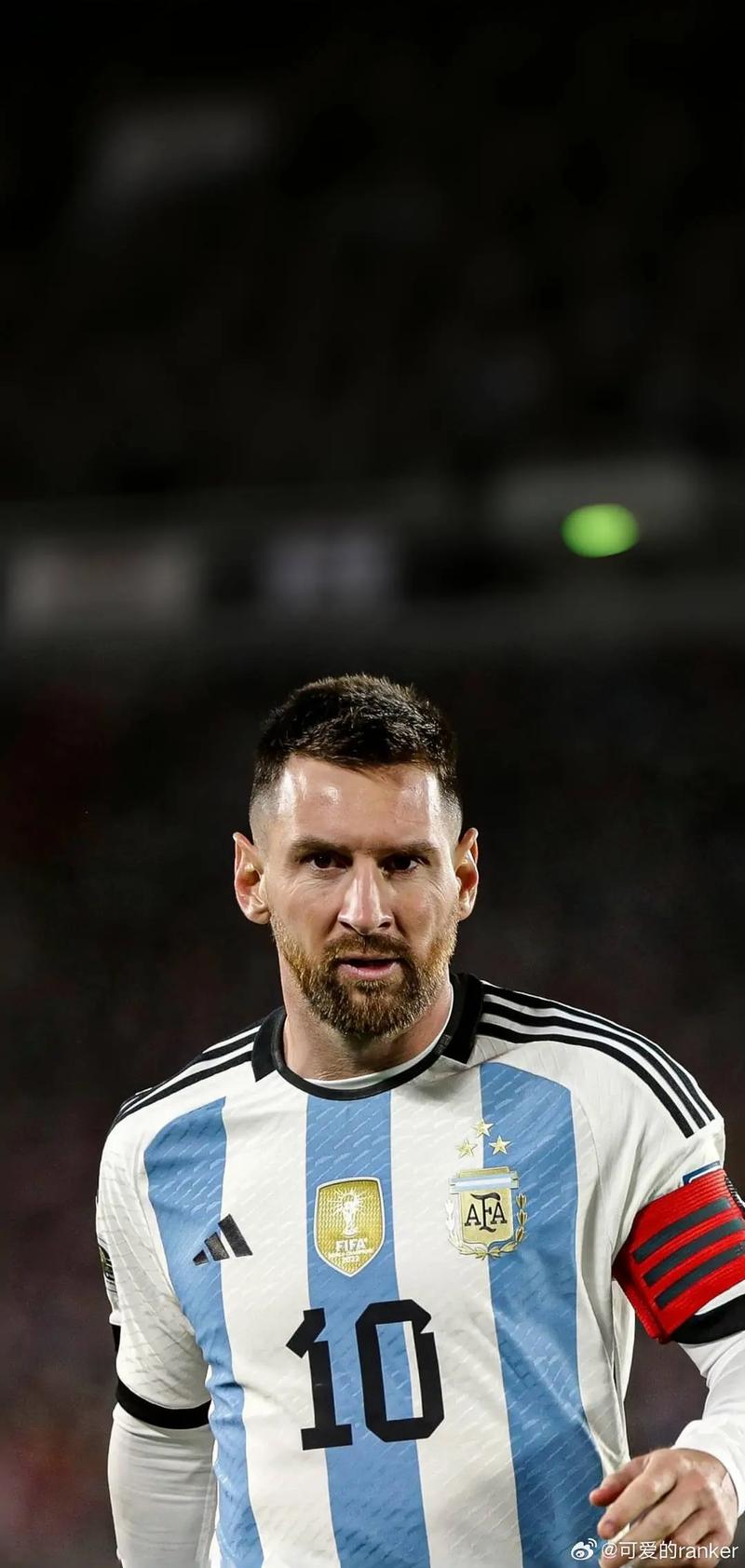 埃斯特雷马杜拉总监：很高兴抽到塞维，将会共同向雷耶斯致敬（埃斯特雷马杜拉总监：抽中塞维利亚倍感欣喜，双方将共同缅怀雷耶斯）